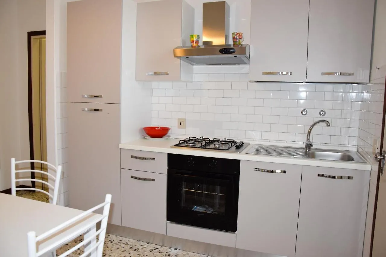 Villa Vania Family Apartments Lido di Jesolo 0*,