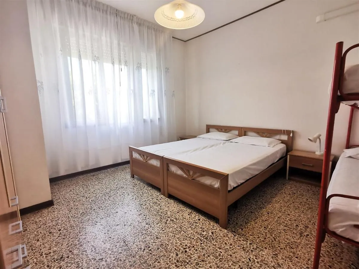 Villa Vania Family Apartments Lido di Jesolo 0*,  Italien